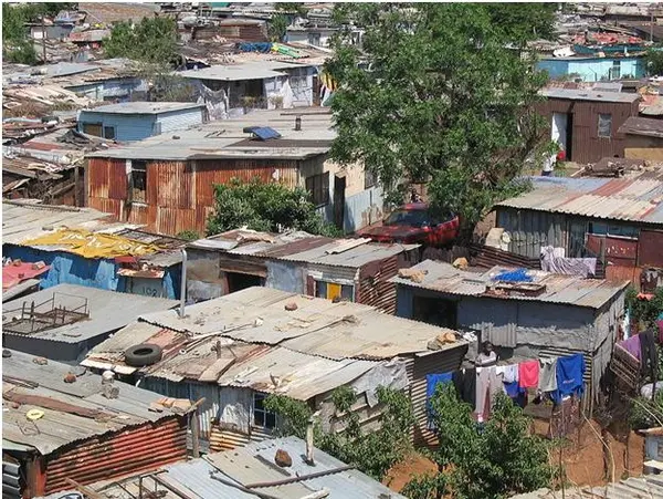 Township oder warum riecht es in Afrika nach Russland?