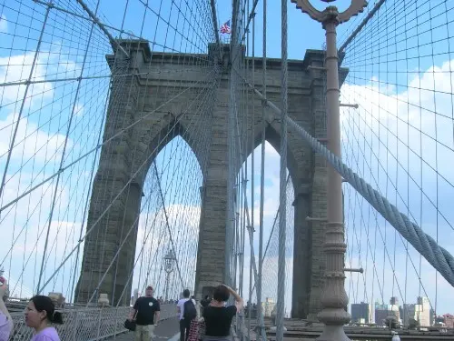 Brooklyn Bridge), New York