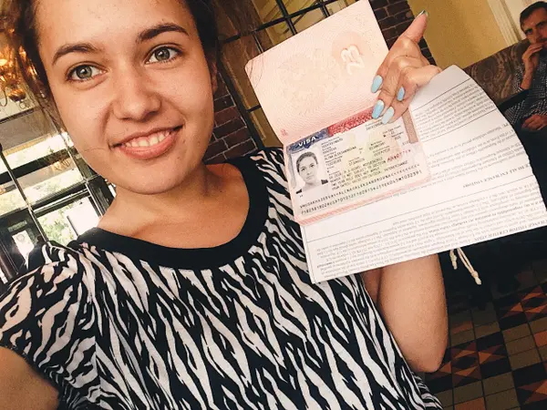 FIRST CHALLENGES. BLOCKED PASSPORT AND UNCONFIRMED JOB OFFER